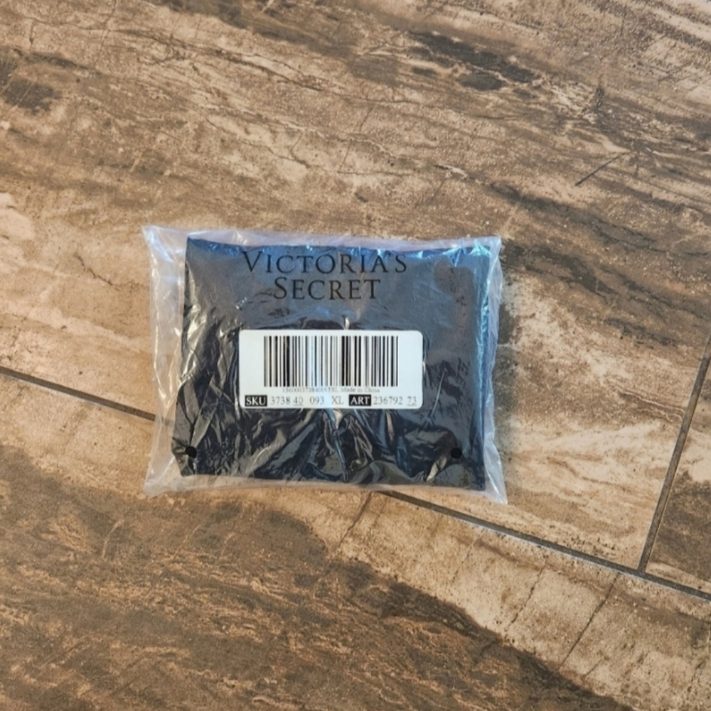 Victoria’s Secret Black Lace Mini Slip - Picture 2 of 5
